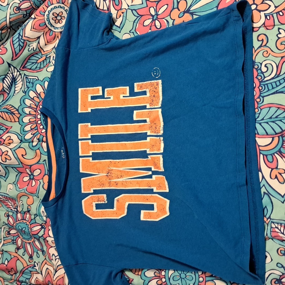 Cropped tee shirt